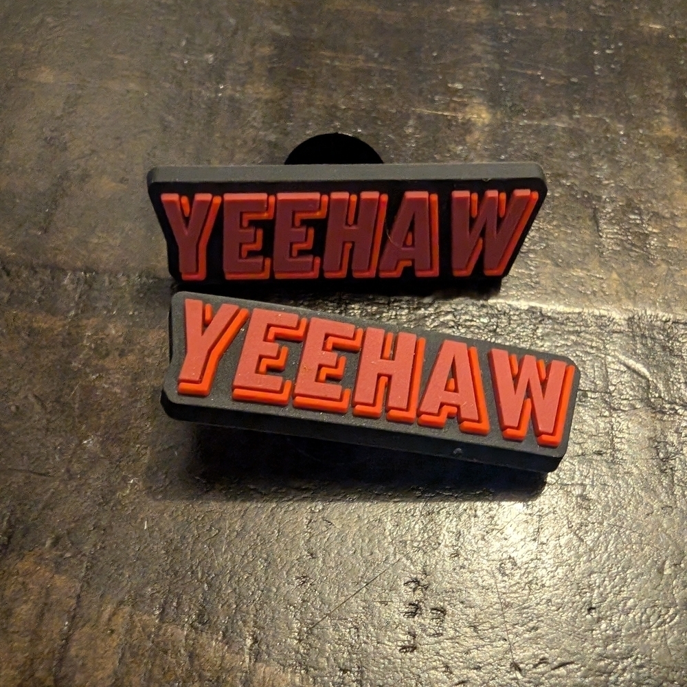 🎀$5 CROCS Yeehaw Charms Black Phone Grip with Red 'Yeehaw'